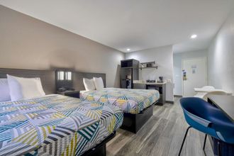 기타 4 Studio 6 Little Rock, AR - South