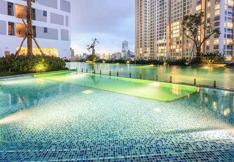 Others REM Rivergate Garden Pool Signature Apartments