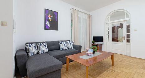 Lain-lain 2 Krakow Main Square Apartment by Renters