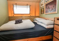 Others 6 Tilly Bob Lodge