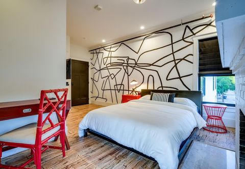 Others Private Suite in Historic Austin B&b: Sleeps 2!