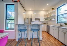 Others 7 Private Suite in Historic Austin B&b: Sleeps 5!