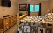 Khác 5 Mountain View Bliss - Cozy 1BR Cabin