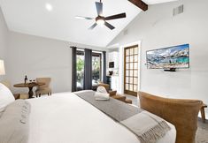 Others 2 Schubert Inn Suite-b With Pool & Grill - Walk to Main