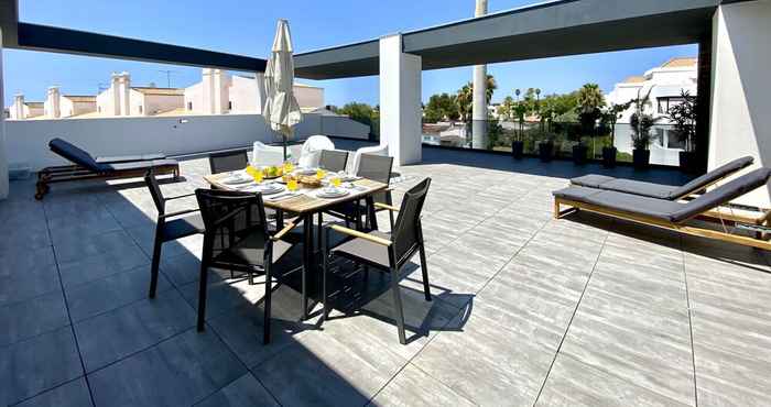 Lainnya Tavira Grand Balcony With Pool by Homing