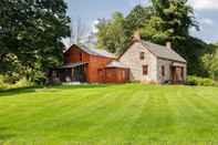 Lain-lain 1735 Stone Farmhouse