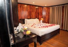 Lain-lain 3 HALONG CROWN LEGEND CRUISE