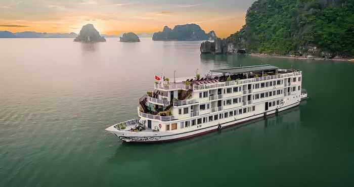 Lain-lain HALONG CROWN LEGEND CRUISE