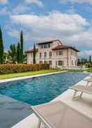 Bilik Villa Lippo 7 Bedrooms and a Private Pool in Orentano