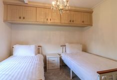 Others 2 27 Brocklehurst