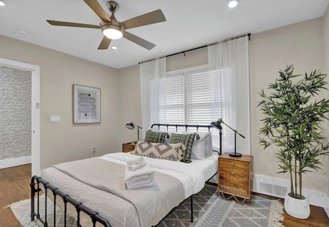 Others Heart of Buckhead Message Now for Summer Special