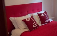 Others 2 Stunning 3bed Apartment in Belas, Lisbon