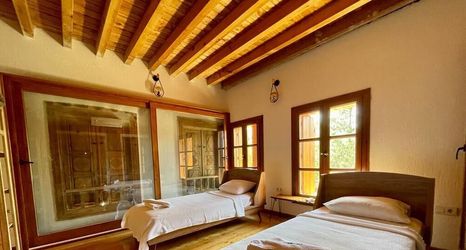 Lain-lain 2 Relish Villalari