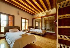 Lain-lain 4 Relish Villalari