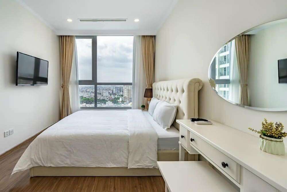 VR SG Apartments Vinhomes Central Park - Khách sạn 4 sao ở quận Bình Thạnh