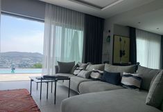 Others 3 3 Bedroom Villa With Private Pool Located in Ortakent Close to all Areas