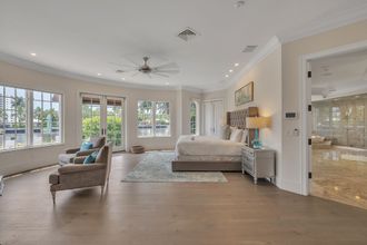 기타 4 Casa Royale - Luxurious Waterfront Living 7 Bedroom Home by RedAwning