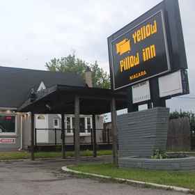 Primary image1黃枕頭飯店,尼亚加拉学院滨湖尼亚加拉校区飯店