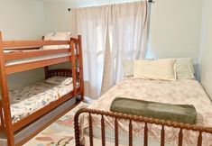 Others 3 G Cookie's House 3 Bedroom Home by RedAwning