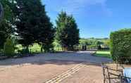 Others 6 Central Scotland Country Side With Outdoor Bbq Hut