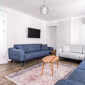 Room1Flat w Balcony 10 min to Uskudar Coast，Palladıum Offıce飯店