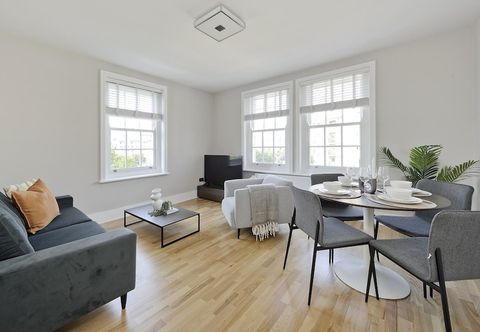 Others Fabulous Three Bedroom Flat Near Marylebone by Underthedoormat