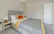 Others 5 Fabulous Three Bedroom Flat Near Marylebone by Underthedoormat