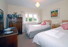 Lain-lain 5 Slade Cottage