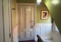 其他 3 2Br Private Victorian Apartment in City Location on Half Acre Sleeps 5