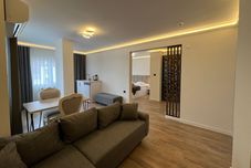 其他 Golden Life Suite