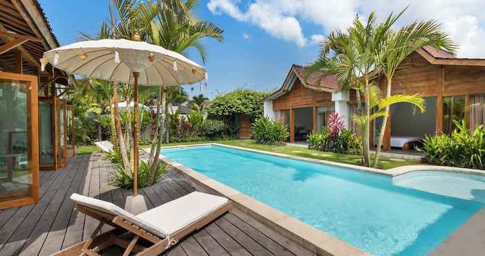 Lainnya Stunning 4 Bedrooms Private Pool Villa Near Seminyak Beach With Bunkbeds