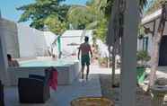 Others 7 Tr-v4d Hostel Room Near Castillo San Felipe With Pool and Wifi