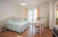 Lainnya 2 Superb Le Residenze del Golfo di Orosei 1 Bed Room Apartment Sleeps 5