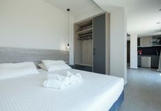 Others 3 Sky-High Central Penthouse - 02