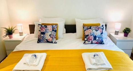 其他 2 3 bedrooms in Center w Terrace&Parking