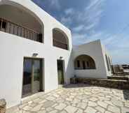 Others 3 Ligaria Stone Maisonette Gem in Folegandros Heart