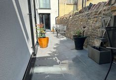 Others 7 Central Studios