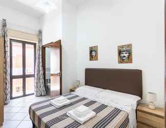 Others 2 House Villas - A Casuzza Avulisa