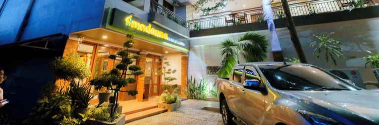 Lainnya Madonna Hometel and Suites