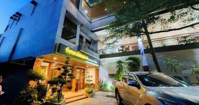 Lainnya Madonna Hometel and Suites