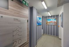 Others 4 Family Apartment Wrocław by Renters