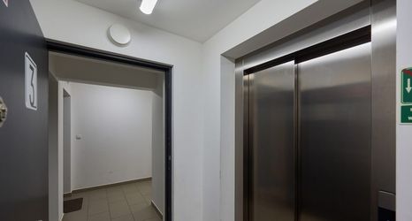 Others 2 Family Apartment Wrocław by Renters