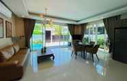 อื่นๆ 4 Palm Oasis Pool Villa by Pattaya Holiday