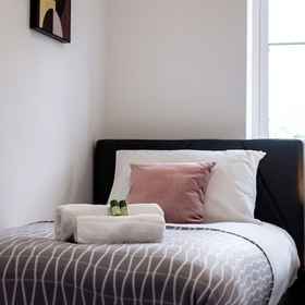 Room 1 Whitby Townhouse, Maxey Apartments