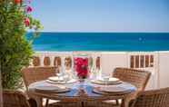 อื่นๆ 3 Beachfront Apartment Praia da Luz by Blue Diamond