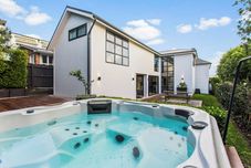 Others Timeless Executive Family Home - Spa