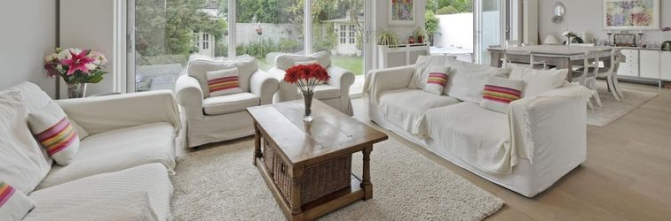 อื่นๆ Spacious 7 Bedroom Family Home Barnes