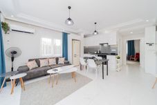 Others Cozy Flat w Garden 5 min to Beach in Antalya