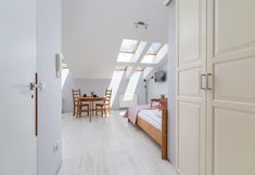 기타 2 Studio Mostowa Krakow by Renters