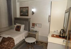 Others 2 Hotel Kurban